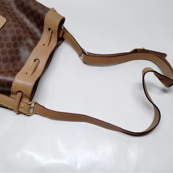 Celine Bucket Bag & Pouch - Picture 4 of 8